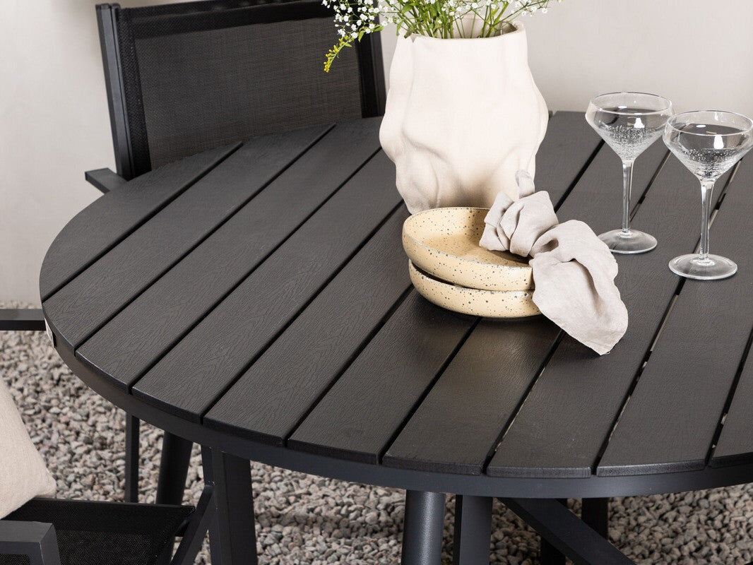 Galds un krēslu komplekts 500524