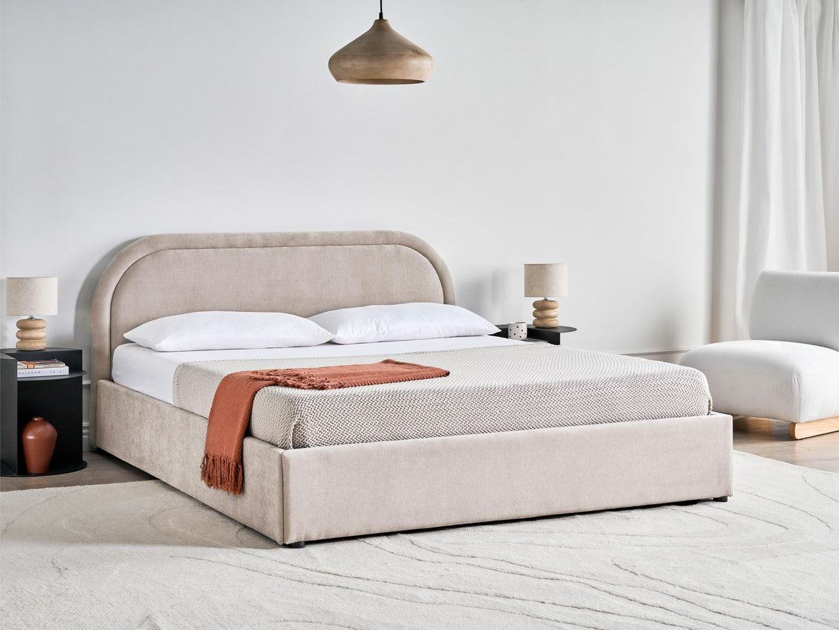 Gulta 550219 4137343