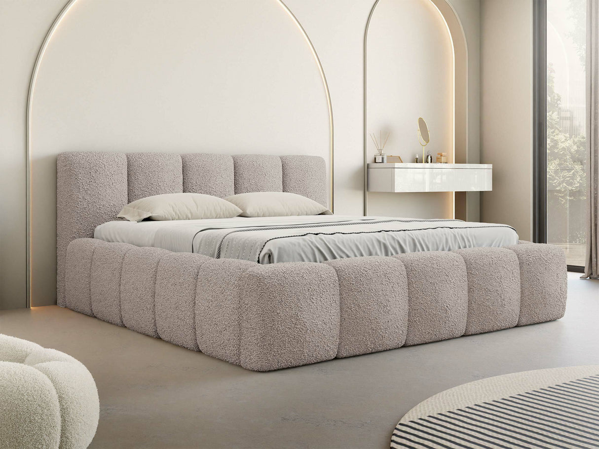 Gulta 586799 4307904