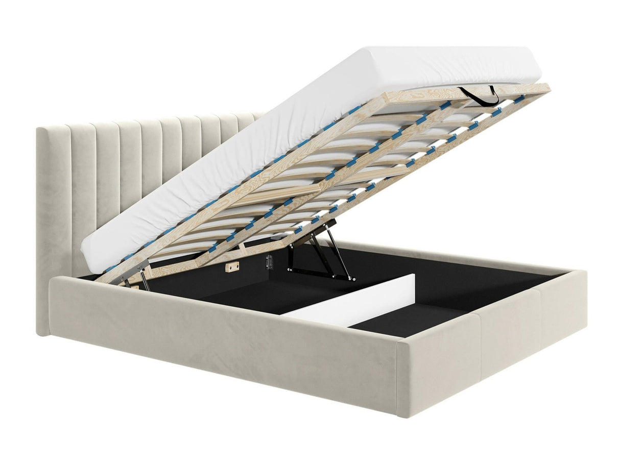 Gulta 494265 4348771