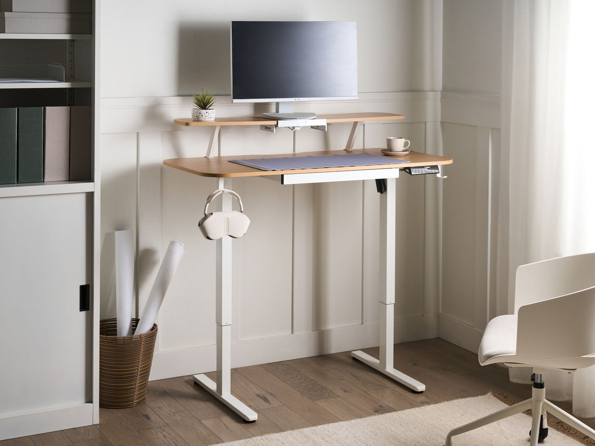 Rakstāmgalds ar regulējamu augstumu 631121