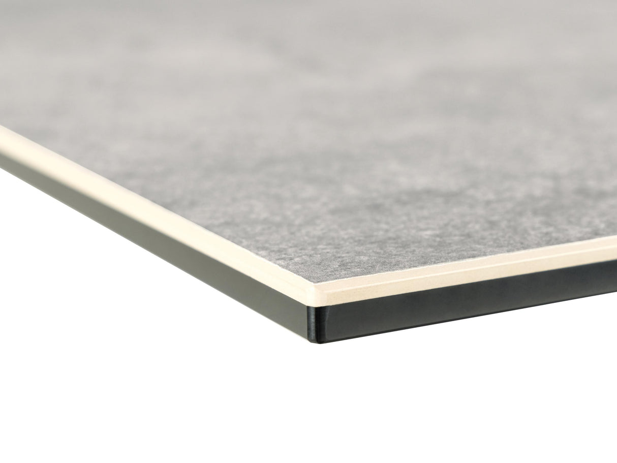 Galds 366155 4462436