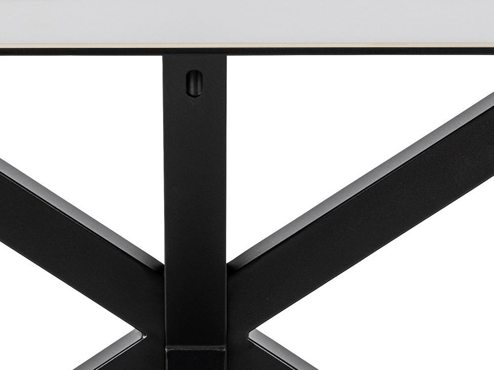 Galds 366155 4462494