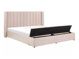 Gulta 518362 4479921