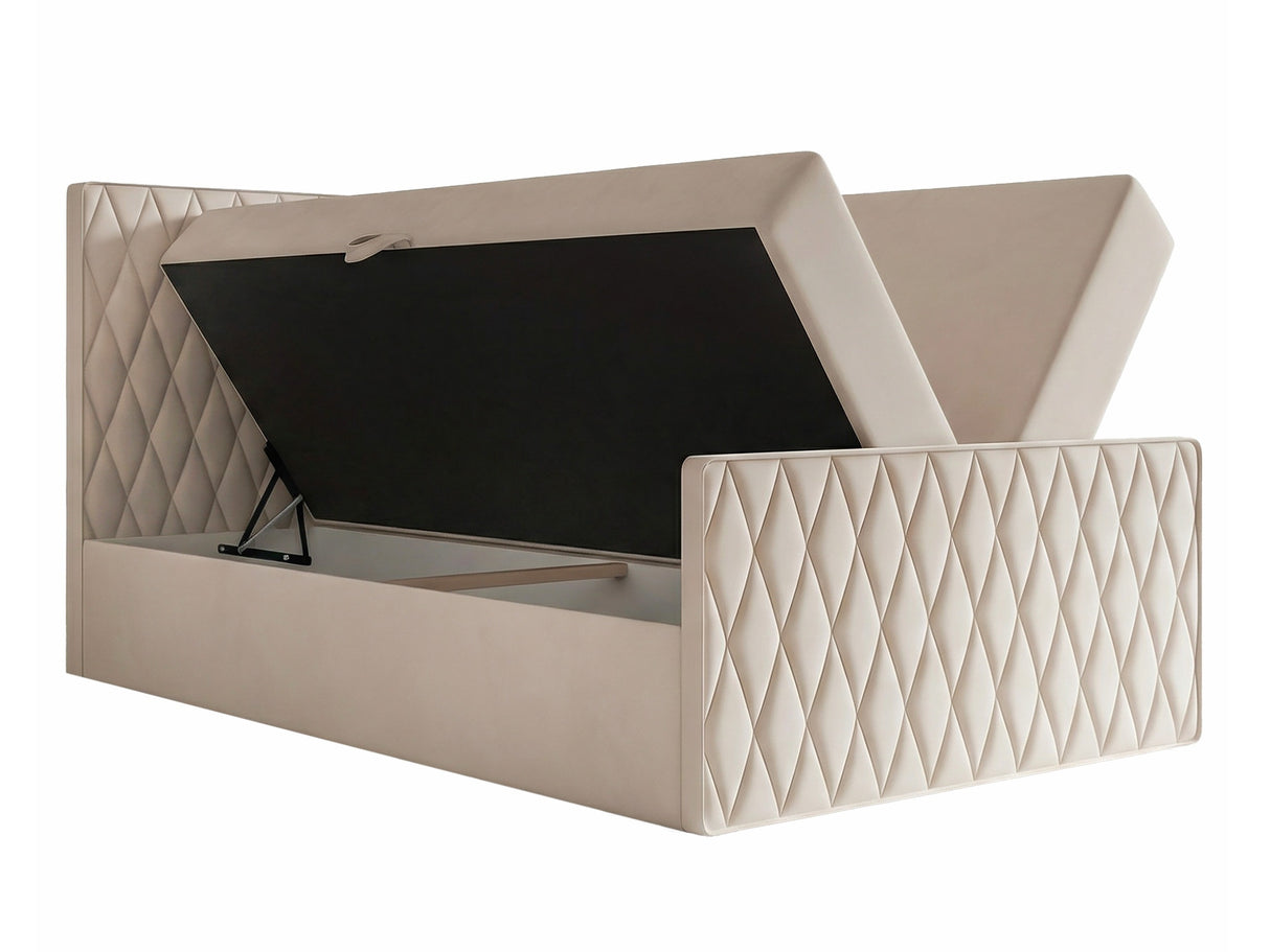 Kontinentālā gulta 632735 4481697