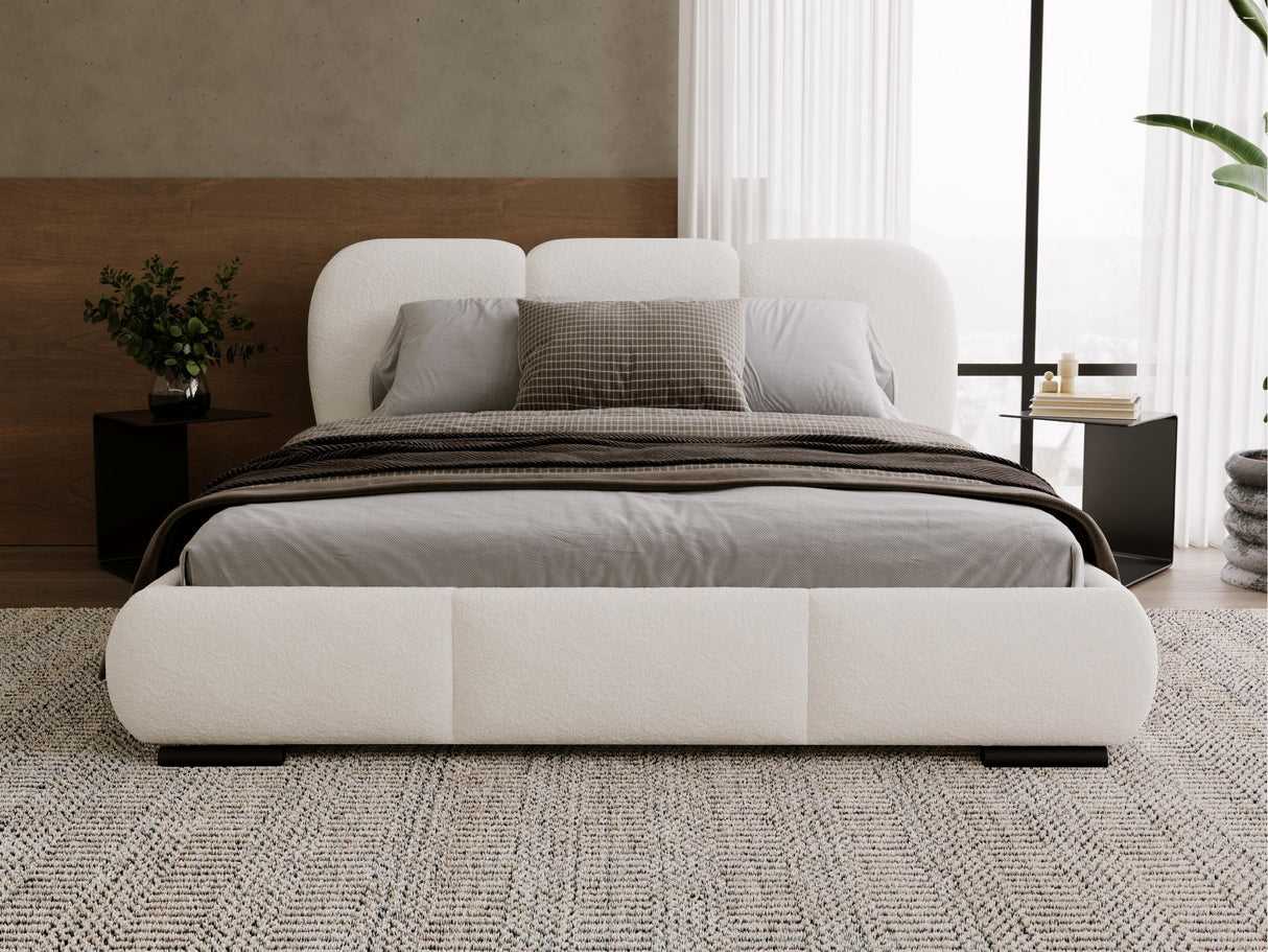 Gulta 637854 4552767