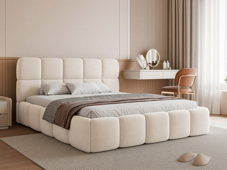 Gulta 579209 4656679