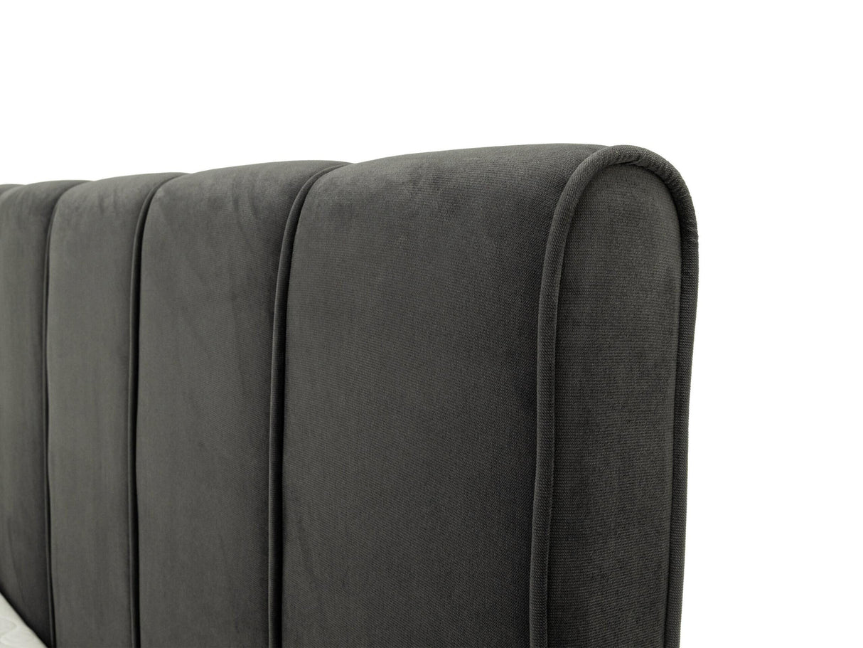 Gulta 632837 4763137