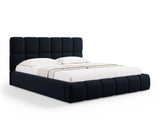 Gulta 562384 4777457