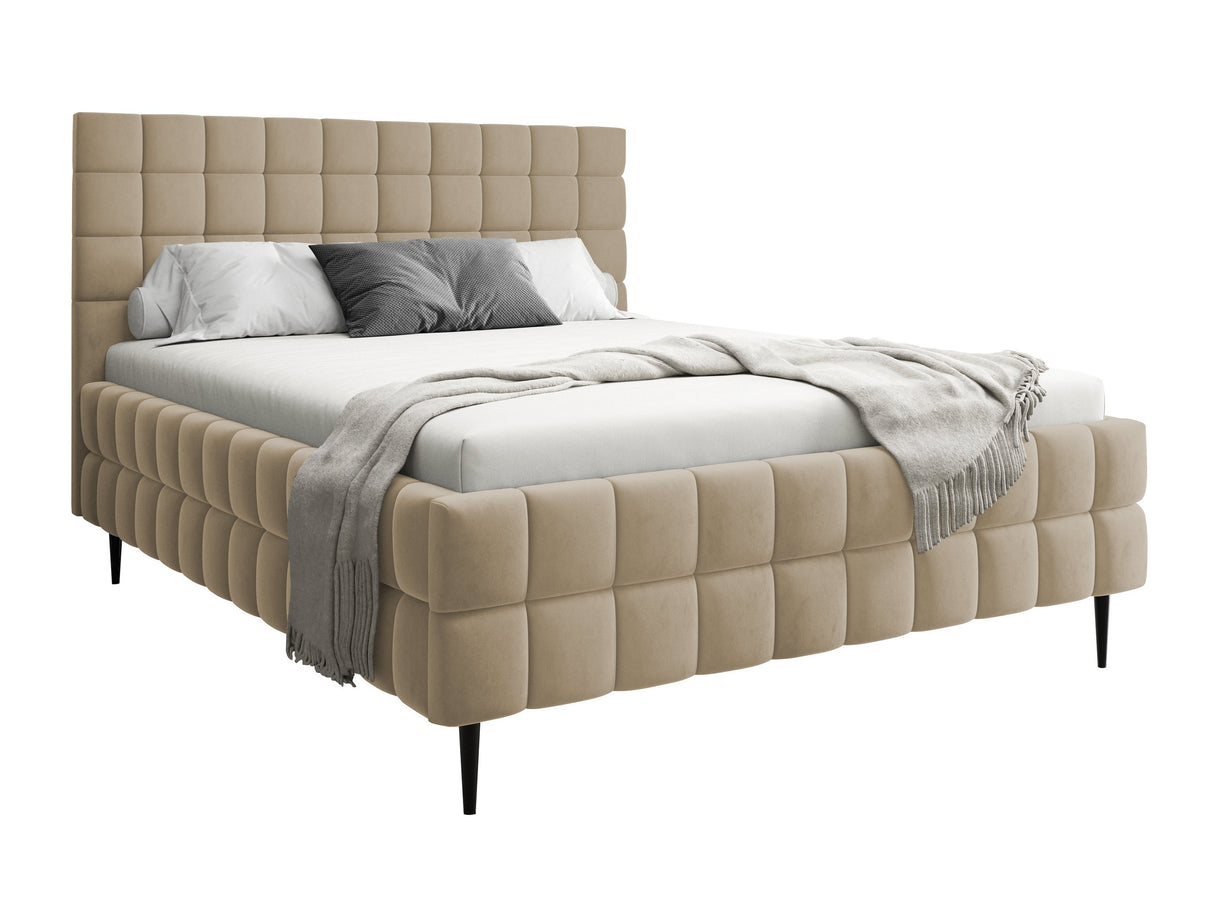 Gulta 667090 4933720